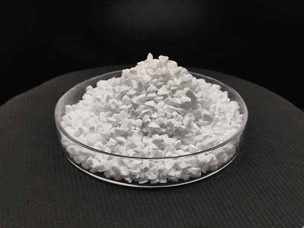 平板状氧化铝研磨抛光磨料的优点